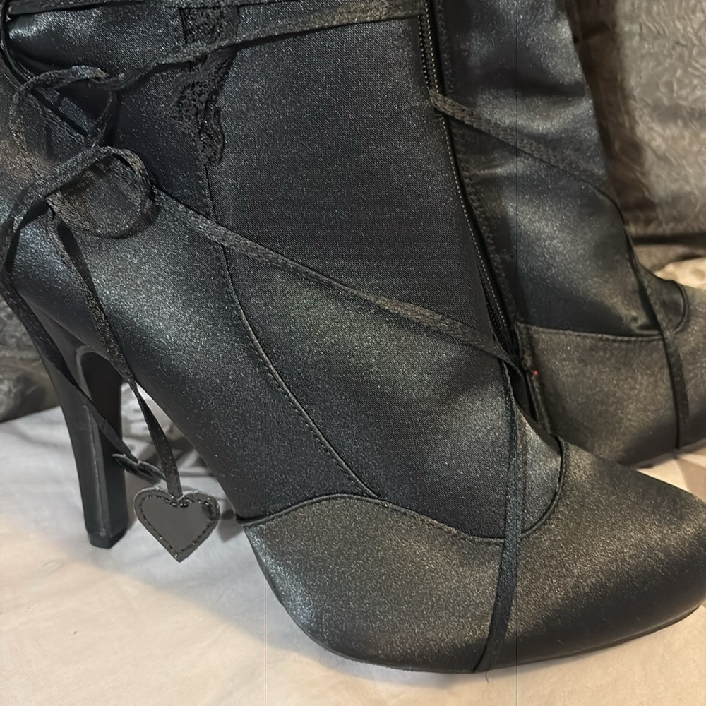 Ellie Black Heeled Boots - Picture 11 of 14